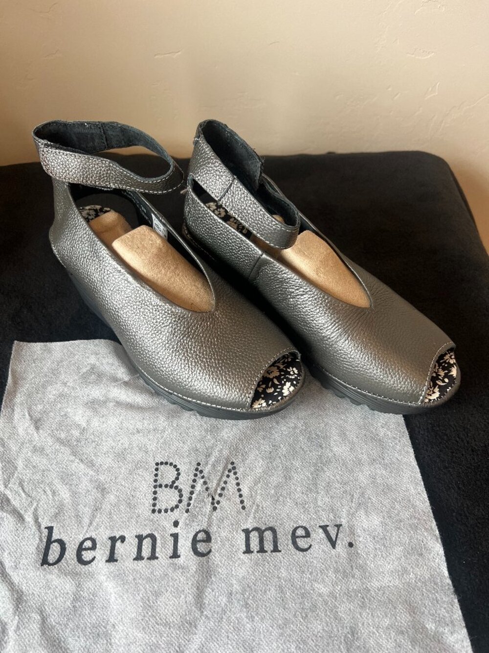 Bernie Mev Melly ankle strap peep toe wedge, size 7 new without box